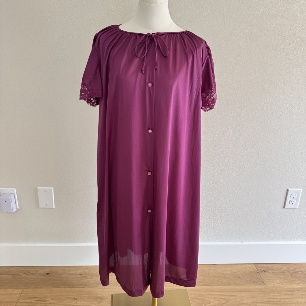 Vintage Lorraine Purple Nylon Nightgown Robe Sz L Lace Trim Short Sleeve Granny